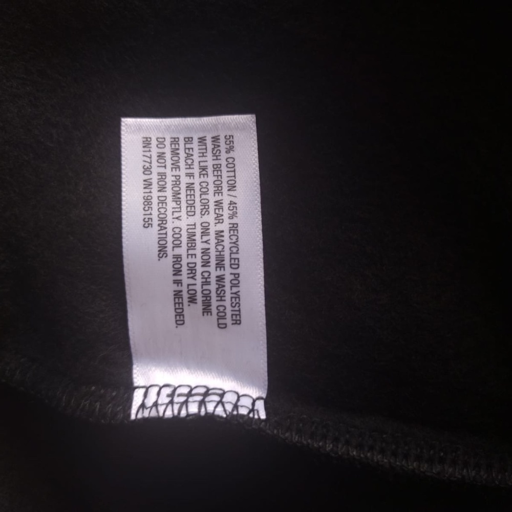 Art class. Smiley World Black girls sweater size 6/7(S). Made in China. - Picture 6 of 9